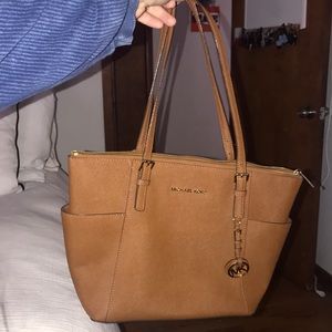 Michael Kors Jet Set East West Top Zip Tote